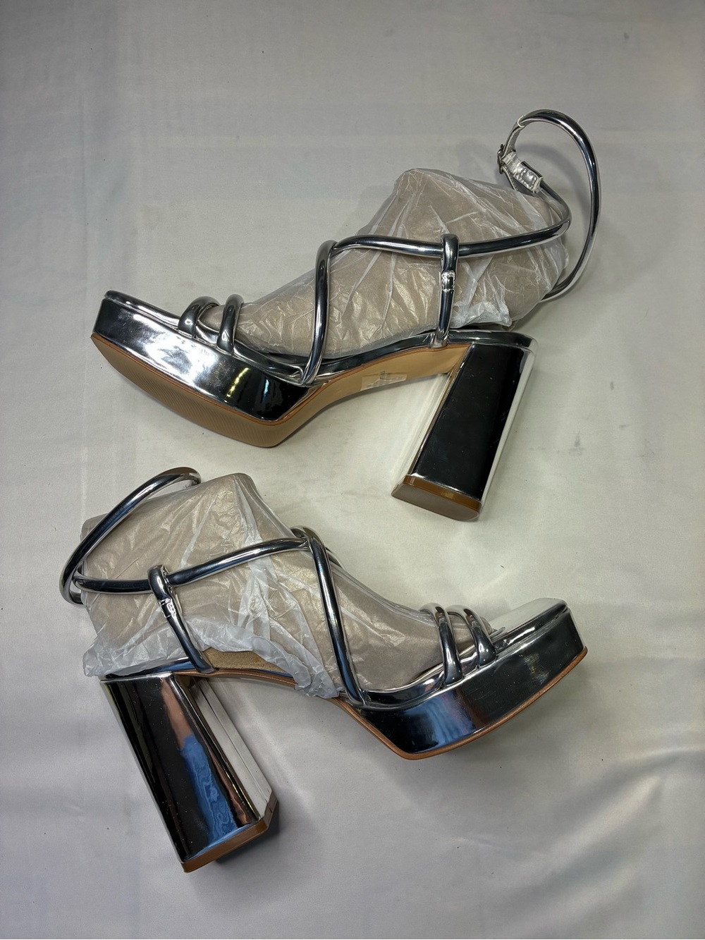 New Marc Fisher Women's Silver Gimie Platform Strappy Sandals Size 8 Metallic